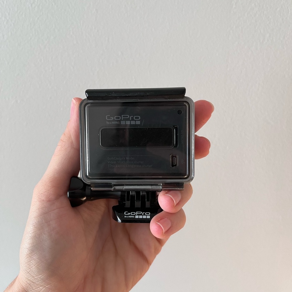 Go Pro Hero - Picture 3 of 4